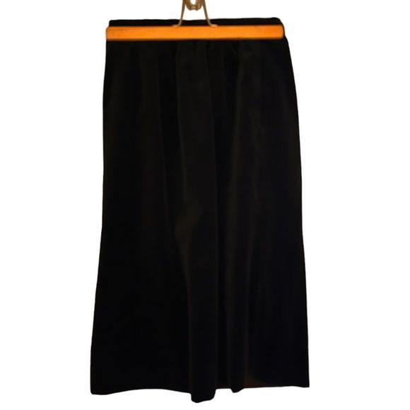 Vintage Black Velvet Skirt - Picture 2 of 2